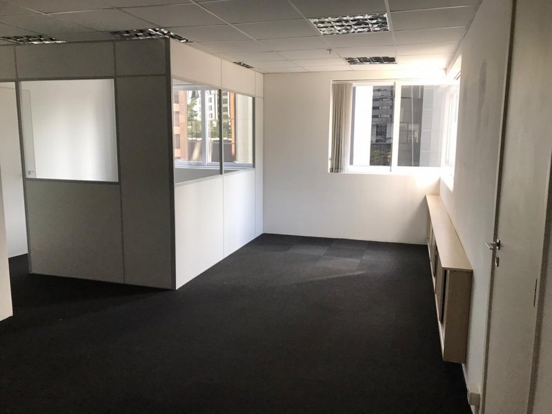 Sala Comercial - Venda - Cidade Monções - São Paulo - SP