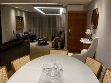 Apartamento à Venda