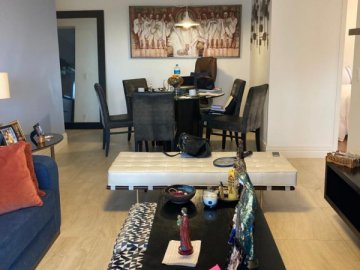 Apartamento à Venda