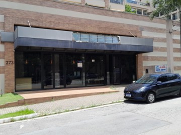 LINDO IMÓVEL NA NOBRE REGIÃO DO REAL PARQUE/MORUMBI